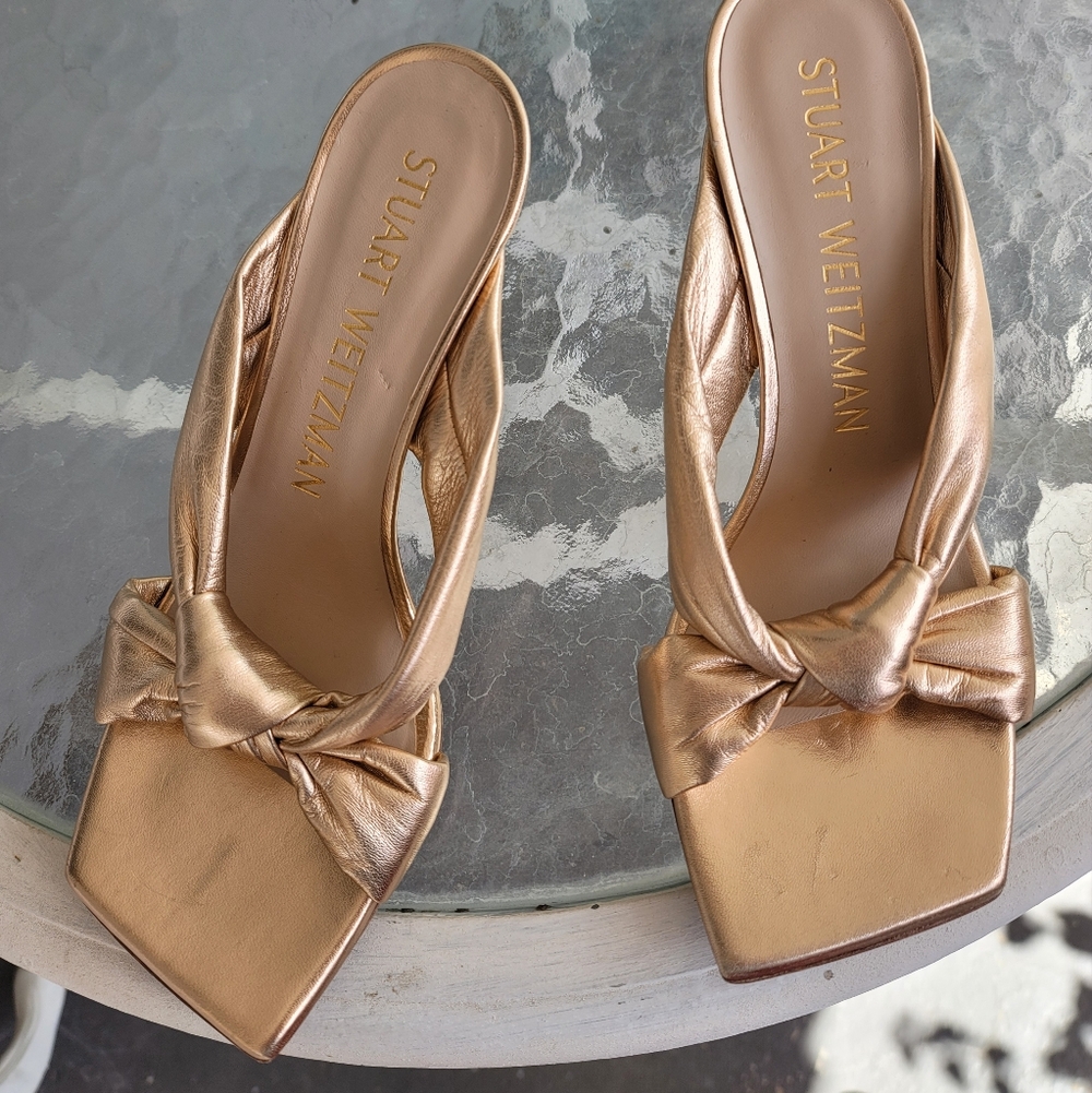 Stuart Weitzman Knot Metallic Sandals - Picture 11 of 13